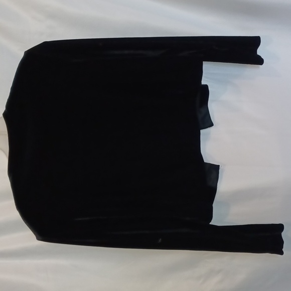 Crimson/Lawrence Kurtz Velvet crop Shrug, rhinestone buttons, 20" ptp, 18" long - Picture 4 of 4